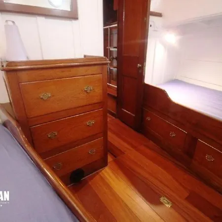 Bateau-hôtel Yacht Karaboudjan Saint-Malo